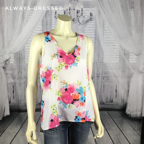 BISOU BISOU Spring Floral Top - Picture 1 of 4